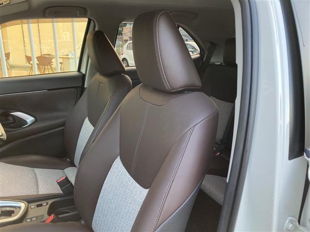 ヤリスクロス Z 純正8インチディスプレイオーディオ ナビキット フルセグTV Bluetooth パノラミックビューモニター ビルトインETC 前後ドライブレコーダー 合皮/ファブリックコンビシート 前席温シート(20枚目)