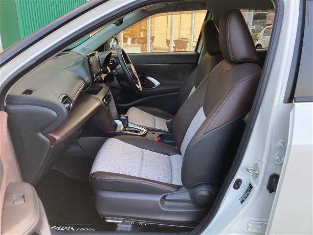 ヤリスクロス Z 純正8インチディスプレイオーディオ ナビキット フルセグTV Bluetooth パノラミックビューモニター ビルトインETC 前後ドライブレコーダー 合皮/ファブリックコンビシート 前席温シート(21枚目)