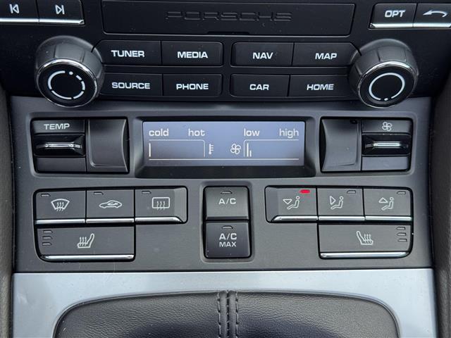 718ボクスター 718ボクスター 6速マニュアル 左ハンドル PASM 禁煙車 GTスポーツステアリング 19インチアルミ シートヒーター ハーフレザー アゲートグレーメタリック 禁煙車(9枚目)