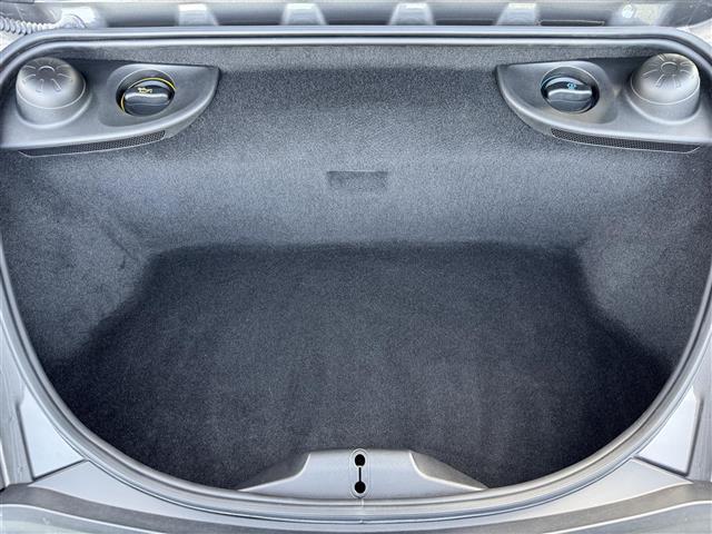 718ボクスター 718ボクスター 6速マニュアル 左ハンドル PASM 禁煙車 GTスポーツステアリング 19インチアルミ シートヒーター ハーフレザー アゲートグレーメタリック 禁煙車(24枚目)