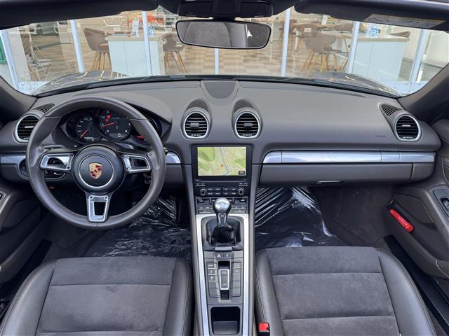 718ボクスター 718ボクスター 6速マニュアル 左ハンドル PASM 禁煙車 GTスポーツステアリング 19インチアルミ シートヒーター ハーフレザー アゲートグレーメタリック 禁煙車(39枚目)