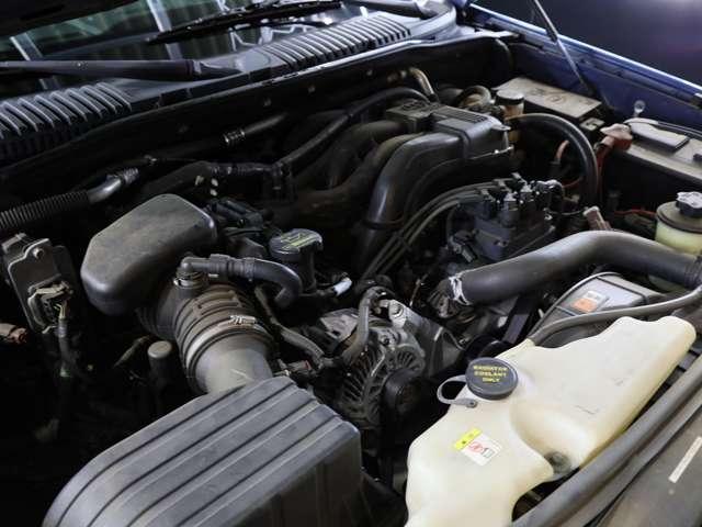 エクスプローラースポーツトラック ＸＬＴ　トノカバー／クルーズコントロール／ｃａｒｒｏｚｚｅｒｉａメモリーナビ／サンルーフ／ルーフレール／ＨＩＤヘットランプ／ＥＴＣ／地デジ／バックモニター／純正１７インチホイール／Ｂｌｕｅｔｏｏｔ／電動シート（38枚目）