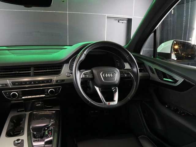 Ｑ７ Ｑ７　２．０ＴＦＳＩクワトロＳラインパッケージ　４ＷＤ　Ｓラインパッケージ／７シ－タ－／マトリクスＬＥＤヘッドライト／黒革アダプティブクルーズコントロール／全周囲カメラ／パワ－バックドア／シートヒーター／アンビエントライト／エアサスペンション／後席モニター（22枚目）