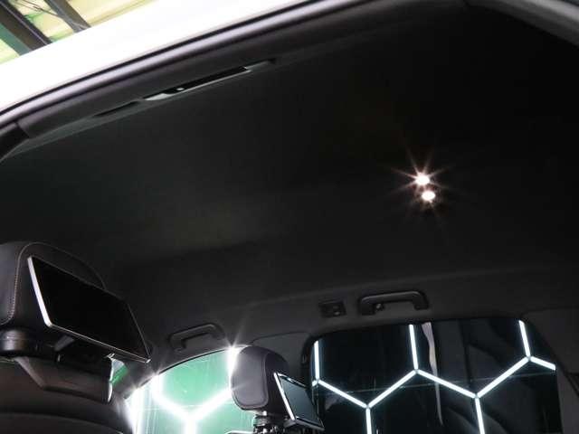 Ｑ７ Ｑ７　２．０ＴＦＳＩクワトロＳラインパッケージ　４ＷＤ　Ｓラインパッケージ／７シ－タ－／マトリクスＬＥＤヘッドライト／黒革アダプティブクルーズコントロール／全周囲カメラ／パワ－バックドア／シートヒーター／アンビエントライト／エアサスペンション／後席モニター（26枚目）
