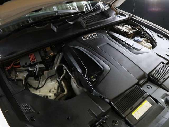 Ｑ７ Ｑ７　２．０ＴＦＳＩクワトロＳラインパッケージ　４ＷＤ　Ｓラインパッケージ／７シ－タ－／マトリクスＬＥＤヘッドライト／黒革アダプティブクルーズコントロール／全周囲カメラ／パワ－バックドア／シートヒーター／アンビエントライト／エアサスペンション／後席モニター（34枚目）