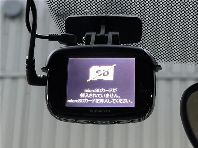 ＭＩＮＩ クーパーＤ　ペッパーＰＫＧ　インテリジェントセーフティ　白シートカバー　サイドスッカル　純ナビ　Ｂカメラ　純１５ＡＷ　ドラレコ　ＬＥＤフォグランプ　ＬＥＤヘッドライト　アームレスト　取扱説明書　保証書　スペアキー（39枚目）