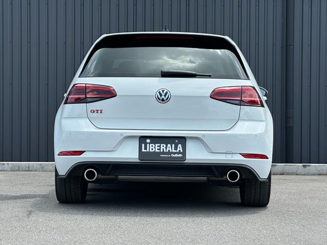ゴルフＧＴＩ パフォーマンス　限定車　テクノロジーＰＫＧ　ＡＣＣ　黒半革　純１９ＡＷ　ＤｉｓｃｏｖｅｒＰｒｏナビ　ＴＶ　Ｂカメラ　ブラインドスポットディテクション　レーンキープ　ＣａｒＰｌａｙ　オートホールド　パドルシフト　ＬＥＤ（49枚目）
