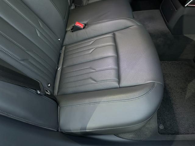 A8 60TFSIクワトロ サンルーフ Bang&Olufsen エアサス ACC LKA BSM HUD 黒革シート 全席パワーシート 全席シートヒーター 前席ベンチレーション 純正ナビTV 360°カメラ CarPlay(29枚目)