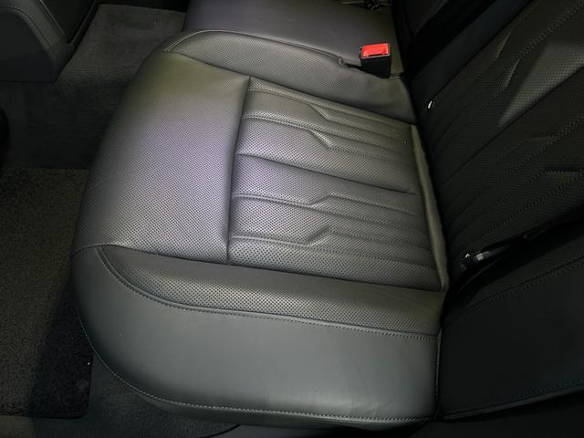 A8 60TFSIクワトロ サンルーフ Bang&Olufsen エアサス ACC LKA BSM HUD 黒革シート 全席パワーシート 全席シートヒーター 前席ベンチレーション 純正ナビTV 360°カメラ CarPlay(37枚目)