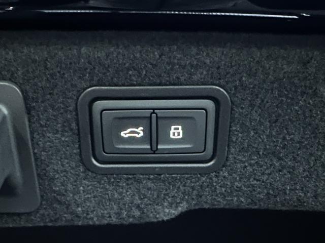 A8 60TFSIクワトロ サンルーフ Bang&Olufsen エアサス ACC LKA BSM HUD 黒革シート 全席パワーシート 全席シートヒーター 前席ベンチレーション 純正ナビTV 360°カメラ CarPlay(39枚目)