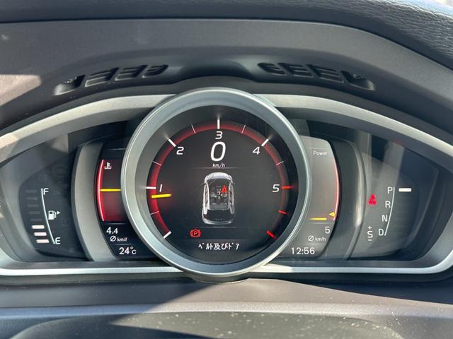 V40 クロスカントリー D4 アクティブエディション 150台限定車 ガラスルーフ Harman/Kardon ACC LKA BSM コンビ革シート パワーシート シートヒーター 純正ナビTV バックカメラ ETC 前後ドラレコ LED 純正19AW(6枚目)