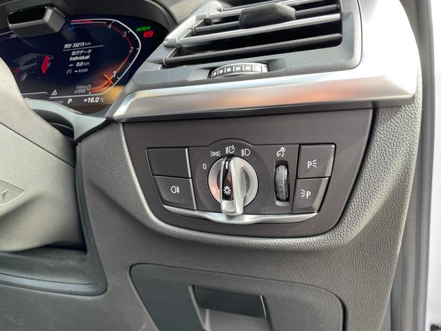 X3 xDrive 20d ワンオーナー パノラマサンルーフ Harman/Kardon ジェスチャーコントロール 黒革 パワーシート 全席シートヒーター ベンチレーション ランバーサポート 2列目リクライニング/ロールシェード(27枚目)