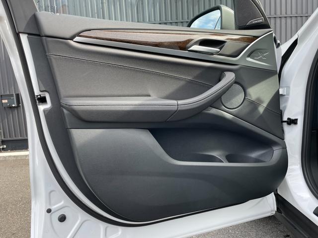 X3 xDrive 20d ワンオーナー パノラマサンルーフ Harman/Kardon ジェスチャーコントロール 黒革 パワーシート 全席シートヒーター ベンチレーション ランバーサポート 2列目リクライニング/ロールシェード(49枚目)