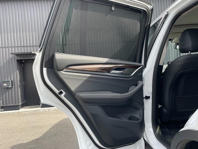 X3 xDrive 20d ワンオーナー パノラマサンルーフ Harman/Kardon ジェスチャーコントロール 黒革 パワーシート 全席シートヒーター ベンチレーション ランバーサポート 2列目リクライニング/ロールシェード(50枚目)