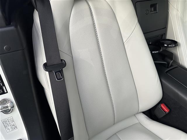 ロードスター Ｓレザーパッケージ　ＢＯＳＥ　純正ナビ　フルセグ　ＥＴＣ　ドラレコ前後　　ステアリングスイッチ　パドルシフト　クルコン　ホワイトレザーシート　シートヒーター（12枚目）