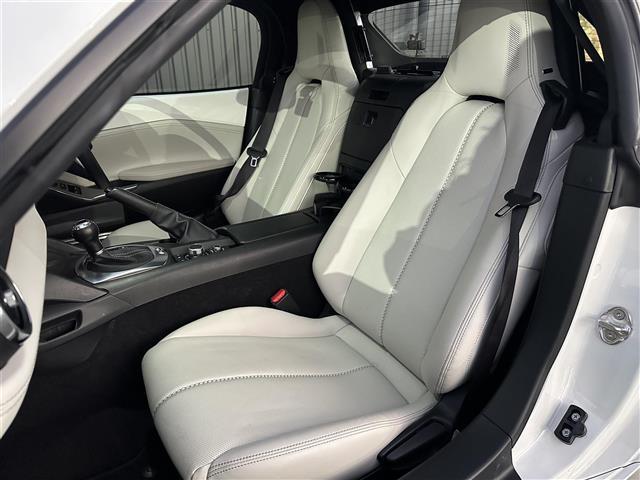 ロードスター Ｓレザーパッケージ　ＢＯＳＥ　純正ナビ　フルセグ　ＥＴＣ　ドラレコ前後　　ステアリングスイッチ　パドルシフト　クルコン　ホワイトレザーシート　シートヒーター（15枚目）