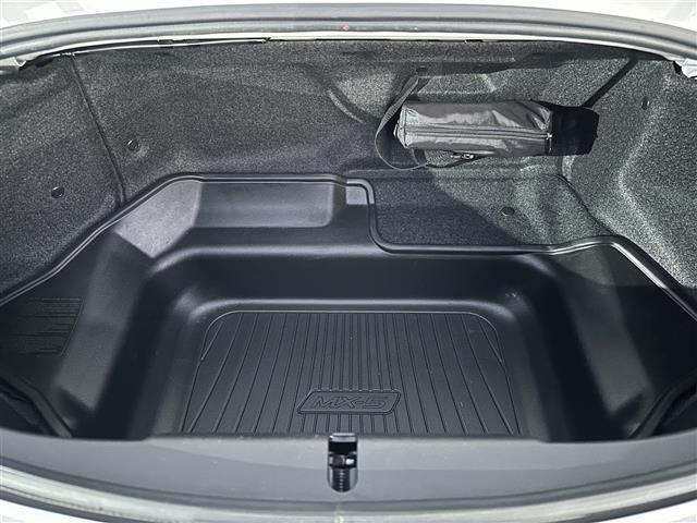 ロードスター Ｓレザーパッケージ　ＢＯＳＥ　純正ナビ　フルセグ　ＥＴＣ　ドラレコ前後　　ステアリングスイッチ　パドルシフト　クルコン　ホワイトレザーシート　シートヒーター（18枚目）