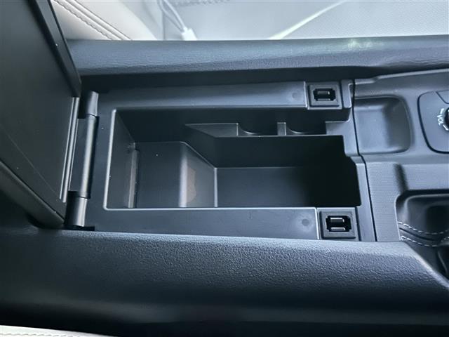 ロードスター Ｓレザーパッケージ　ＢＯＳＥ　純正ナビ　フルセグ　ＥＴＣ　ドラレコ前後　　ステアリングスイッチ　パドルシフト　クルコン　ホワイトレザーシート　シートヒーター（38枚目）