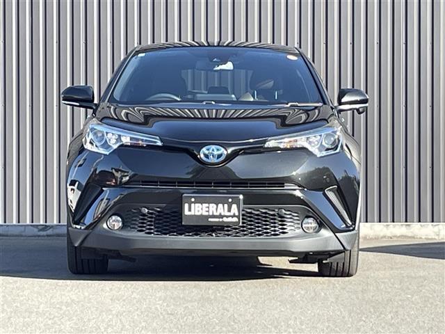 Ｃ－ＨＲ Ｇ　純正ナビ　フルセグＴＶ　ＥＴＣ　ＡＣＣ　ステアリングスイッチ　オートホールド　ハーフレザーシート　シートヒーター（3枚目）