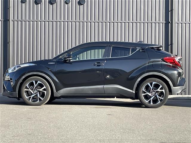 Ｃ－ＨＲ Ｇ　純正ナビ　フルセグＴＶ　ＥＴＣ　ＡＣＣ　ステアリングスイッチ　オートホールド　ハーフレザーシート　シートヒーター（6枚目）