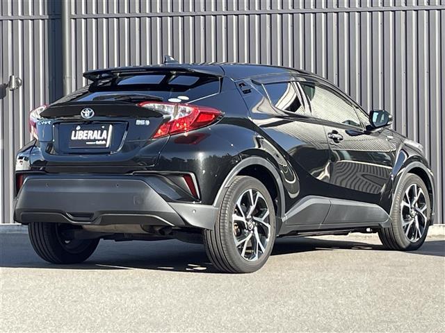 Ｃ－ＨＲ Ｇ　純正ナビ　フルセグＴＶ　ＥＴＣ　ＡＣＣ　ステアリングスイッチ　オートホールド　ハーフレザーシート　シートヒーター（9枚目）