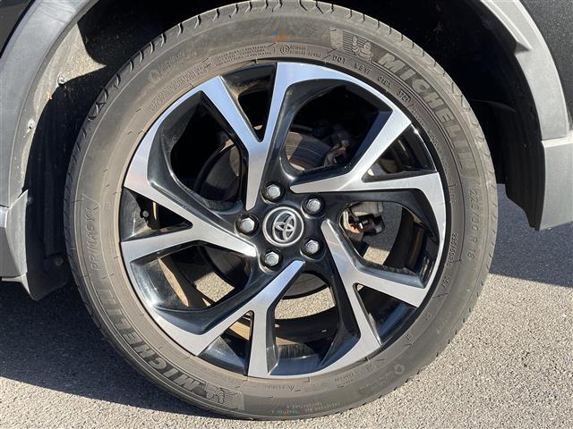 Ｃ－ＨＲ Ｇ　純正ナビ　フルセグＴＶ　ＥＴＣ　ＡＣＣ　ステアリングスイッチ　オートホールド　ハーフレザーシート　シートヒーター（11枚目）