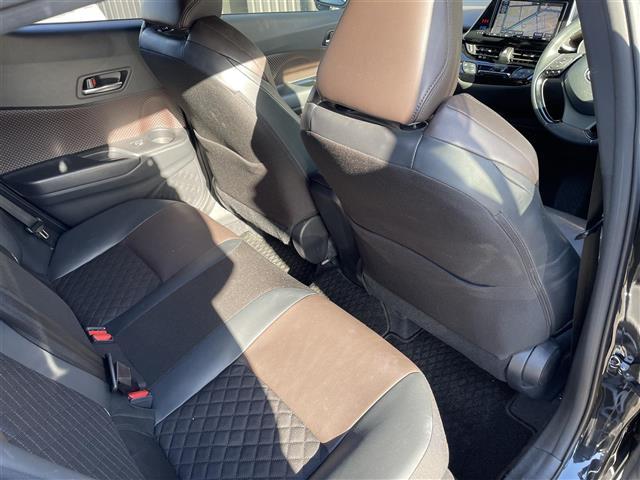 Ｃ－ＨＲ Ｇ　純正ナビ　フルセグＴＶ　ＥＴＣ　ＡＣＣ　ステアリングスイッチ　オートホールド　ハーフレザーシート　シートヒーター（16枚目）