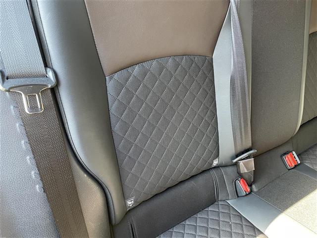 Ｃ－ＨＲ Ｇ　純正ナビ　フルセグＴＶ　ＥＴＣ　ＡＣＣ　ステアリングスイッチ　オートホールド　ハーフレザーシート　シートヒーター（17枚目）