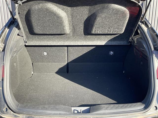 Ｃ－ＨＲ Ｇ　純正ナビ　フルセグＴＶ　ＥＴＣ　ＡＣＣ　ステアリングスイッチ　オートホールド　ハーフレザーシート　シートヒーター（24枚目）