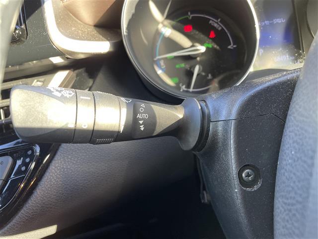 Ｃ－ＨＲ Ｇ　純正ナビ　フルセグＴＶ　ＥＴＣ　ＡＣＣ　ステアリングスイッチ　オートホールド　ハーフレザーシート　シートヒーター（26枚目）