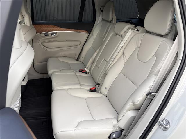 XC90 B5 AWD モーメンタム 純正ナビ フルセグTV ETC ACC ステアリングスイッチ 白レザーシート シートヒーター パワーシート パワーバックドア ワイアレスチャージャー ステアリングヒーター 純正19AW(25枚目)