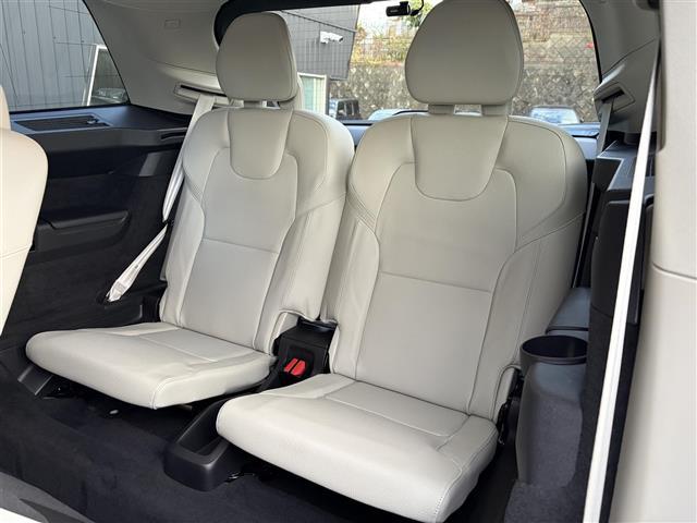 XC90 B5 AWD モーメンタム 純正ナビ フルセグTV ETC ACC ステアリングスイッチ 白レザーシート シートヒーター パワーシート パワーバックドア ワイアレスチャージャー ステアリングヒーター 純正19AW(27枚目)