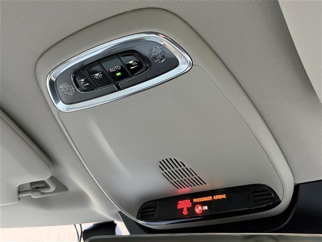 XC90 B5 AWD モーメンタム 純正ナビ フルセグTV ETC ACC ステアリングスイッチ 白レザーシート シートヒーター パワーシート パワーバックドア ワイアレスチャージャー ステアリングヒーター 純正19AW(41枚目)