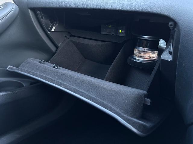 GLC GLC63 S 4マチック+クーペ 純正ナビ フルセグTV ステアリングスイッチ パドルシフト パワーシート シートヒーター レザーシート パワーバックドア 360°カメラ ETC 純正21AW(22枚目)