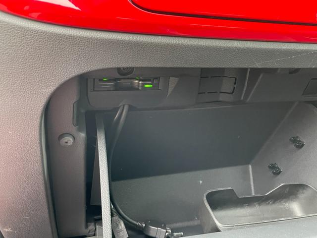デザイン 純正ナビ フルセグTV クルコン HIDライト スマートキー CD/DVD/BT/USB/AUX 純正16インチAW フォグランプ 横滑り防止 純正フロアマット オートライト 取説 保証書 スペアキー(38枚目)