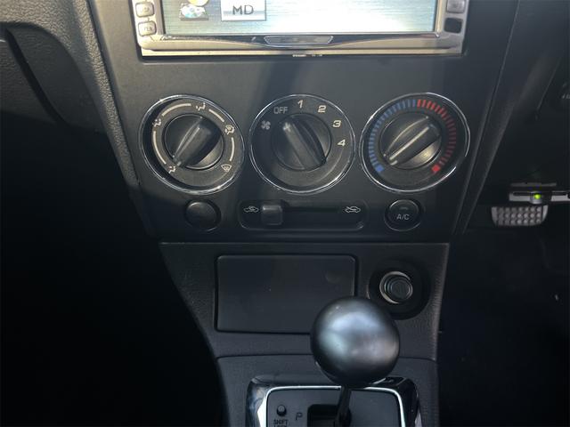 コペン アクティブトップ　ＥＴＣ　ＴＶ　シートヒーター　ＡＴ　ＡＢＳ　ＣＤ　ＭＤ　アルミホイール　衝突安全ボディ　エアコン　パワーステアリング　パワーウィンドウ（4枚目）