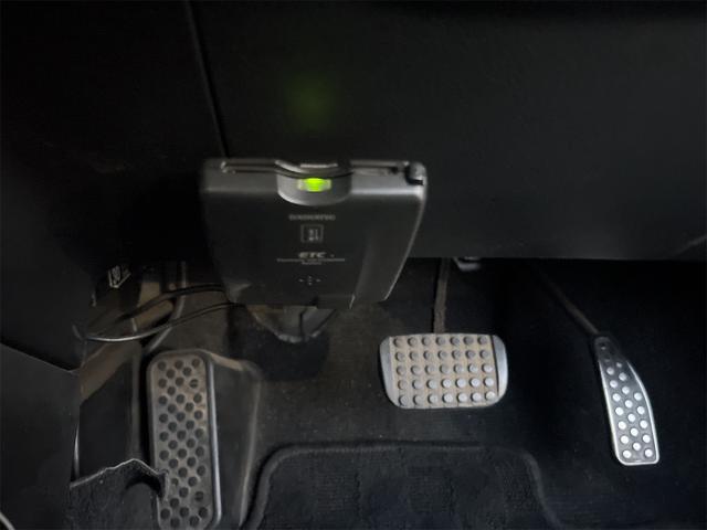 コペン アクティブトップ　ＥＴＣ　ＴＶ　シートヒーター　ＡＴ　ＡＢＳ　ＣＤ　ＭＤ　アルミホイール　衝突安全ボディ　エアコン　パワーステアリング　パワーウィンドウ（8枚目）