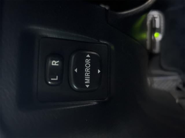 コペン アクティブトップ　ＥＴＣ　ＴＶ　シートヒーター　ＡＴ　ＡＢＳ　ＣＤ　ＭＤ　アルミホイール　衝突安全ボディ　エアコン　パワーステアリング　パワーウィンドウ（44枚目）