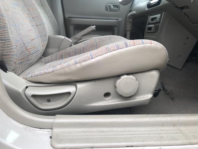 ラシーン タイプＩＩ　４ＷＤ　ＡＴ　ＣＤ　ミュージックプレイヤー接続可　ＡＢＳ　エアコン　パワーステアリング　パワーウィンドウ（39枚目）