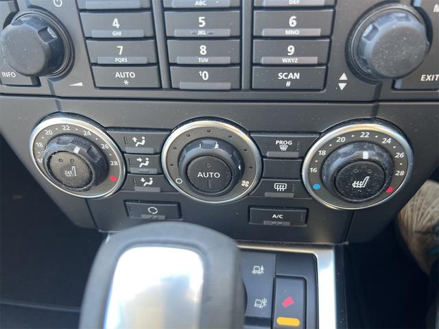 フリーランダー２ ３．２　ｉ６　４ＷＤ　ＥＴＣ　　サイドカメラ　クリアランスソナー　オートクルーズコントロール　パワーシート　オートライト　ＨＩＤ　アルミホイール　スマートキー　電動格納ミラー　シートヒーター　ＡＴ（5枚目）