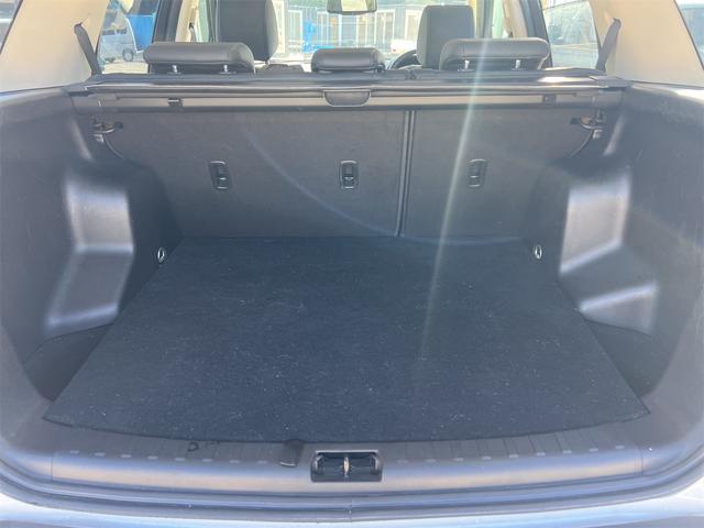 フリーランダー２ ３．２　ｉ６　４ＷＤ　ＥＴＣ　　サイドカメラ　クリアランスソナー　オートクルーズコントロール　パワーシート　オートライト　ＨＩＤ　アルミホイール　スマートキー　電動格納ミラー　シートヒーター　ＡＴ（19枚目）