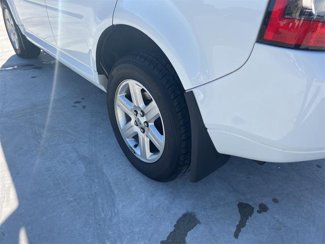 フリーランダー２ ３．２　ｉ６　４ＷＤ　ＥＴＣ　　サイドカメラ　クリアランスソナー　オートクルーズコントロール　パワーシート　オートライト　ＨＩＤ　アルミホイール　スマートキー　電動格納ミラー　シートヒーター　ＡＴ（32枚目）