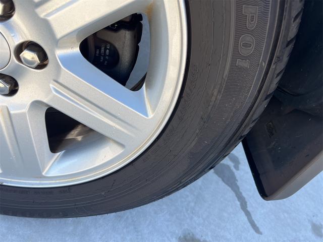 フリーランダー２ ３．２　ｉ６　４ＷＤ　ＥＴＣ　　サイドカメラ　クリアランスソナー　オートクルーズコントロール　パワーシート　オートライト　ＨＩＤ　アルミホイール　スマートキー　電動格納ミラー　シートヒーター　ＡＴ（33枚目）