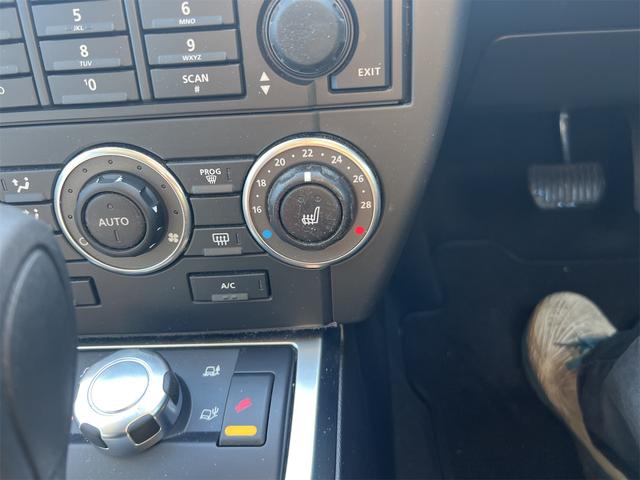 フリーランダー２ ３．２　ｉ６　４ＷＤ　ＥＴＣ　　サイドカメラ　クリアランスソナー　オートクルーズコントロール　パワーシート　オートライト　ＨＩＤ　アルミホイール　スマートキー　電動格納ミラー　シートヒーター　ＡＴ（44枚目）