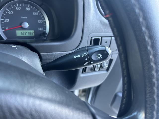 ジムニー XC 4WD キーレスエントリー 電動格納ミラー AT ABS CD アルミホイール 衝突安全ボディ エアコン パワーステアリング パワーウィンドウ(8枚目)