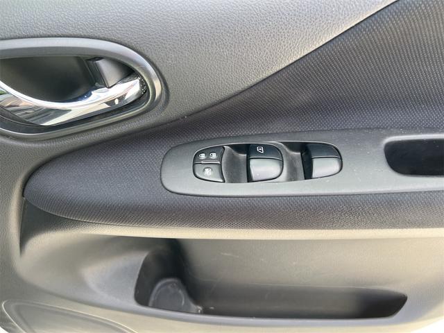 セレナ ハイウェイスター　Ｓ－ハイブリッド　ＥＴＣ　バックカメラ　ナビ　ＴＶ　オートクルーズコントロール　レーンアシスト　衝突被害軽減システム　両側電動スライドドア　オートライト　スマートキー　アイドリングストップ　電動格納ミラー　３列シート（10枚目）