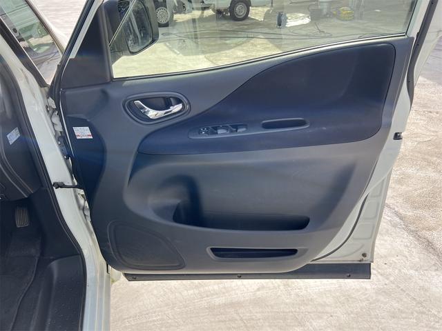 セレナ ハイウェイスター　Ｓ－ハイブリッド　ＥＴＣ　バックカメラ　ナビ　ＴＶ　オートクルーズコントロール　レーンアシスト　衝突被害軽減システム　両側電動スライドドア　オートライト　スマートキー　アイドリングストップ　電動格納ミラー　３列シート（38枚目）