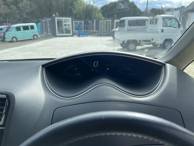 セレナ ハイウェイスター　Ｓ－ハイブリッド　ＥＴＣ　バックカメラ　ナビ　ＴＶ　オートクルーズコントロール　レーンアシスト　衝突被害軽減システム　両側電動スライドドア　オートライト　スマートキー　アイドリングストップ　電動格納ミラー　３列シート（47枚目）