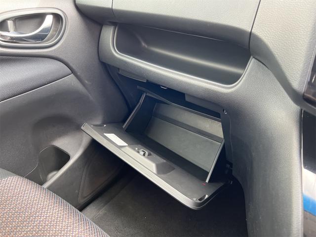 セレナ ハイウェイスター　Ｓ－ハイブリッド　ＥＴＣ　バックカメラ　ナビ　ＴＶ　オートクルーズコントロール　レーンアシスト　衝突被害軽減システム　両側電動スライドドア　オートライト　スマートキー　アイドリングストップ　電動格納ミラー　３列シート（60枚目）