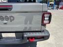 CHRYSLER JEEP JEEP GLADIATOR